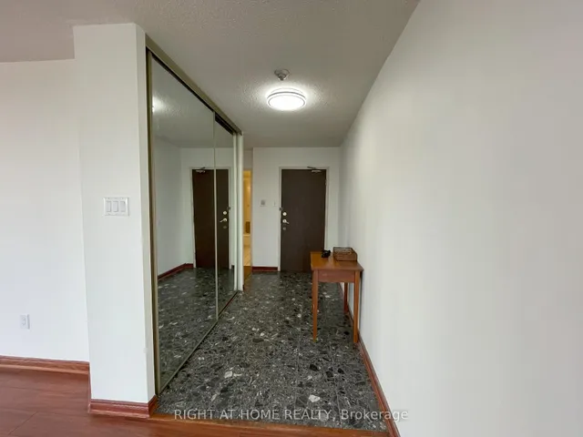 Additional image 21 of 350 Alton Towers Circ Unit 311