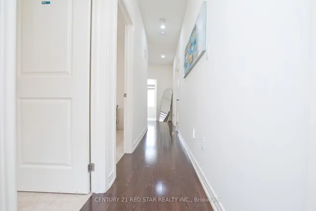 Additional image 20 of 633 Brisdale Dr