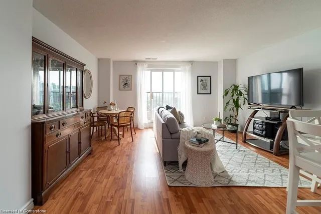 Additional image 17 of 135 James St Unit 1112