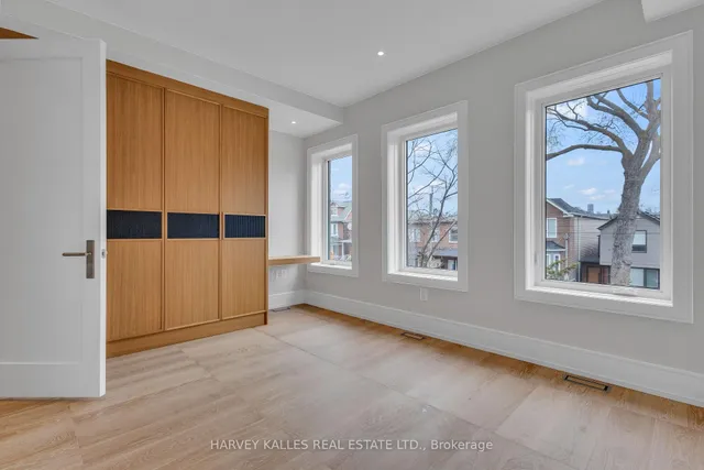 Additional image 31 of 444 Roxton Rd