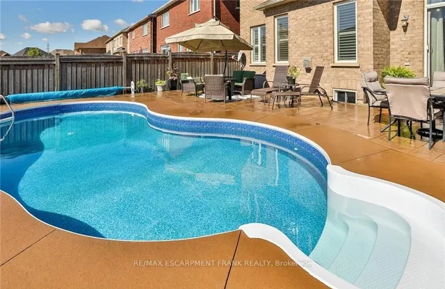 Additional image 46 of 30 Curran Rd