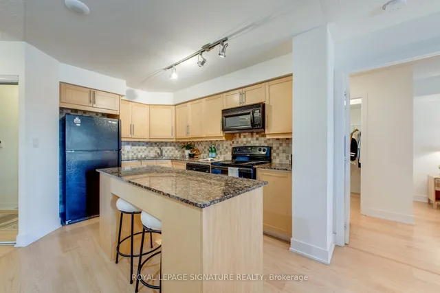 Additional image 10 of 20 Blue Jays Way Unit 1401