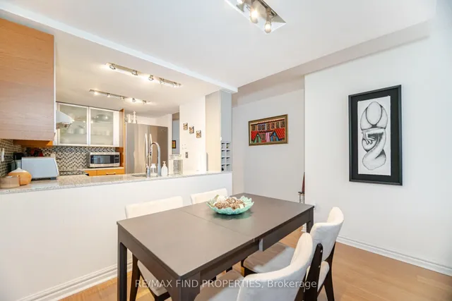 Additional image 15 of 33 University Ave Unit 704