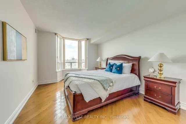 Additional image 18 of 2088 Lawrence Ave Unit 710