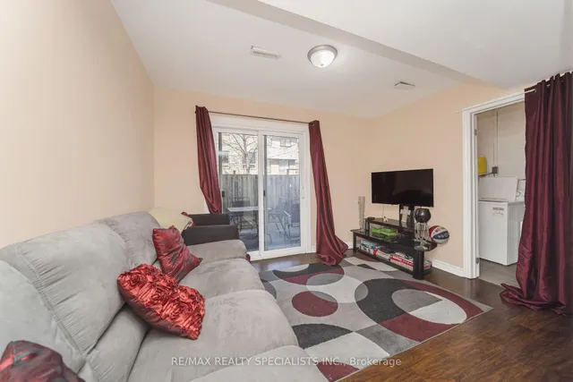 Additional image 38 of 46 Carleton Pl