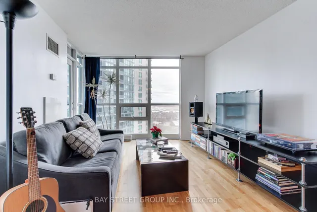 Additional image 10 of 231 Fort York Blvd Unit 1702