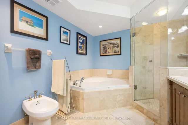 Additional image 38 of 80 Harrison Garden Blvd Unit 1821