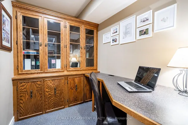 Additional image 25 of 27 Gladiola Dr