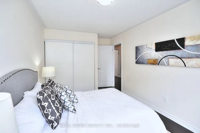 Additional image 26 of 49 Antibes Dr