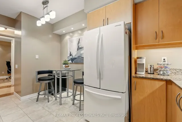 Additional image 14 of 18 William Carson Cres Unit 111