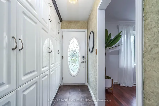 Additional image 3 of 93 Flora Dr