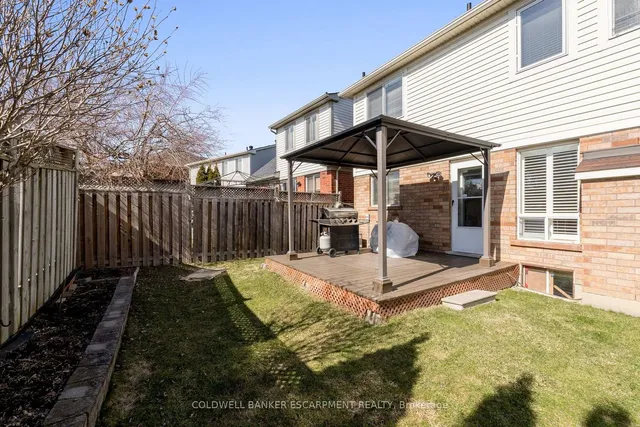 Additional image 35 of 593 Caverhill Cres