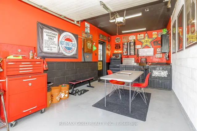 Additional image 42 of 37 Brookdale Cres