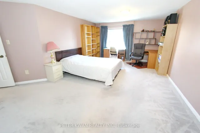 Additional image 23 of 19 Sandyhook Sq