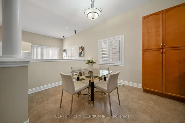 Additional image 23 of 31 Saint Hubert Dr