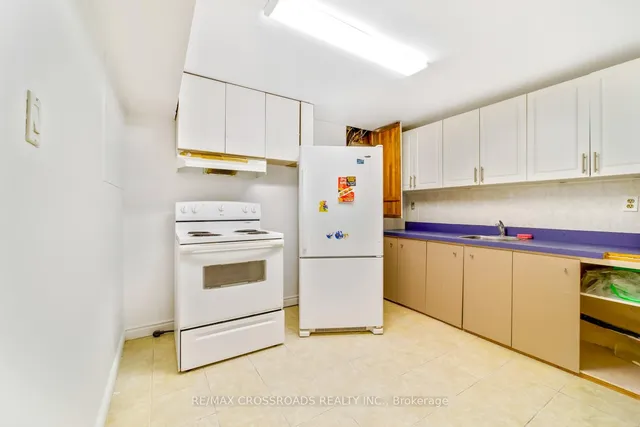 Additional image 24 of 32 Lighthall Cres