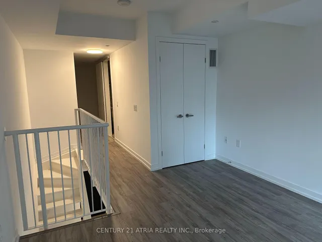Additional image 25 of 77 shuter St Unit 725