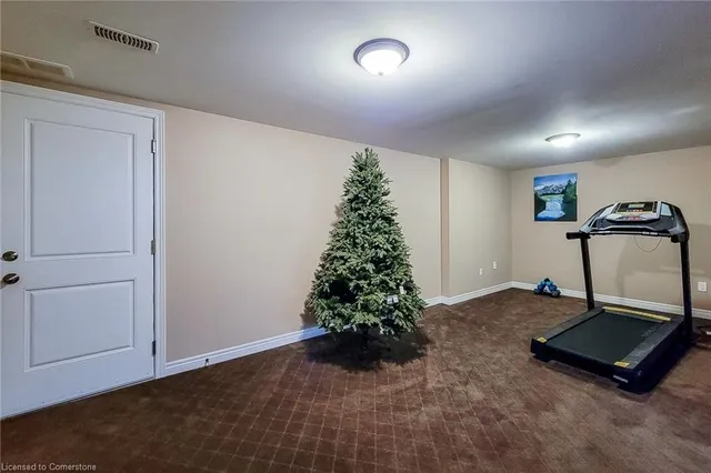 Additional image 36 of 668 Garth St