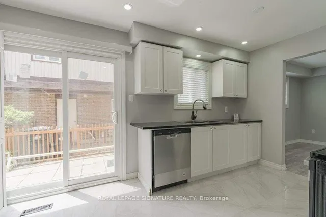 Additional image 9 of 48 Lawndale Cres