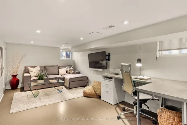 Additional image 28 of 2 Morland Rd