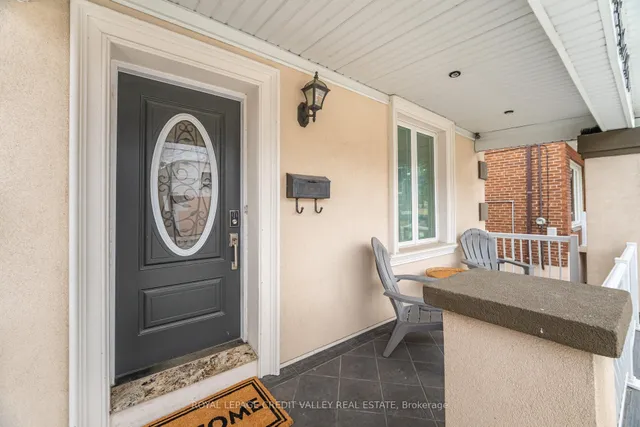 Additional image 4 of 165 Islington Ave