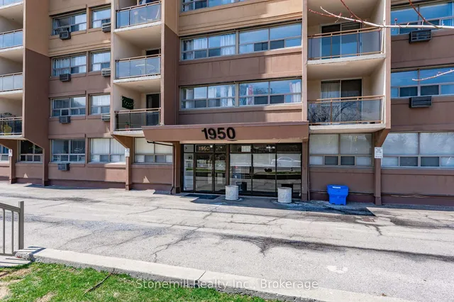 Additional image 3 of 1950 Main St Unit 304