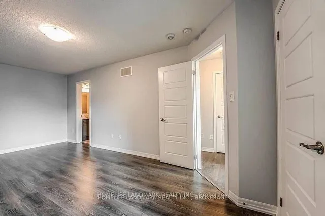 Additional image 18 of 3077 Mistletoe Gdns