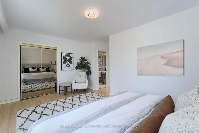 Additional image 21 of 3 Watling St