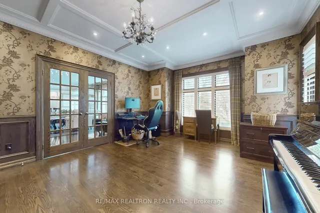 Additional image 17 of 4 Zaharias Crt