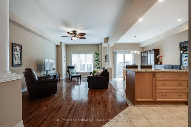 Additional image 4 of 92 Newcombe Rd