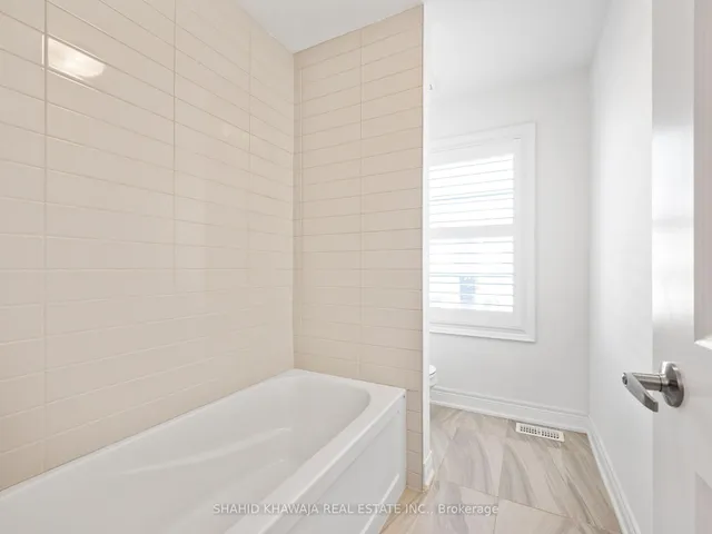 Additional image 28 of 1328 Clarriage Crt