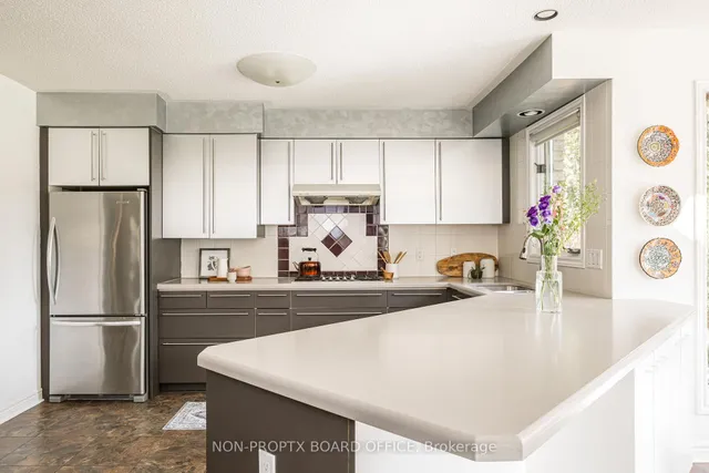 Additional image 23 of 111 Saint Margarets Rd