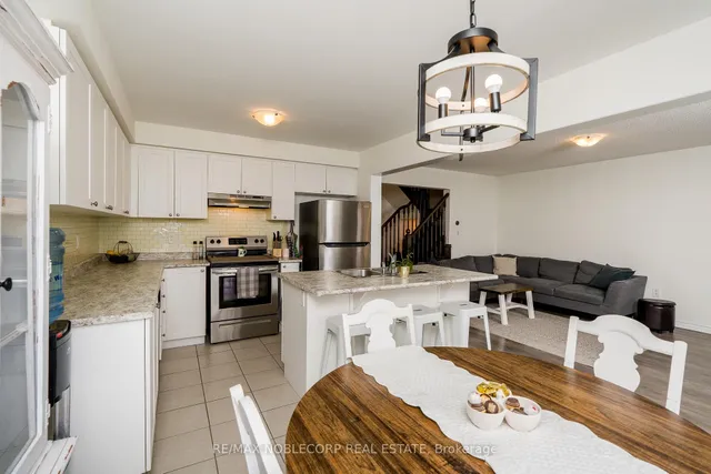 Additional image 20 of 1152 Duignan Cres