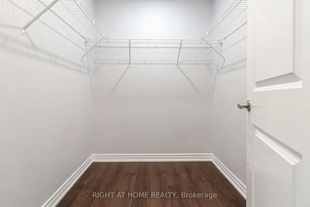 Additional image 27 of 1406 Farmstead Dr