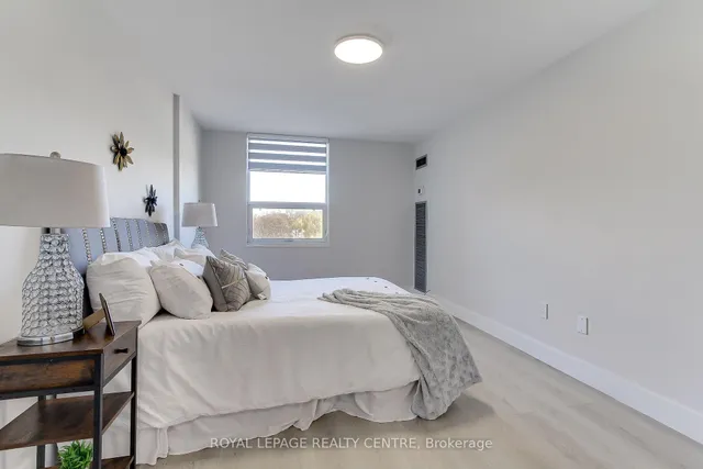 Additional image 24 of 362 The East Mall N/A Unit 304