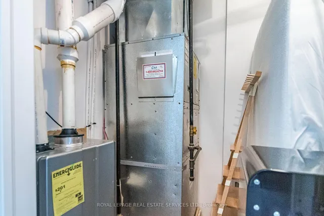 Additional image 8 of 960 Bloor St Unit 204