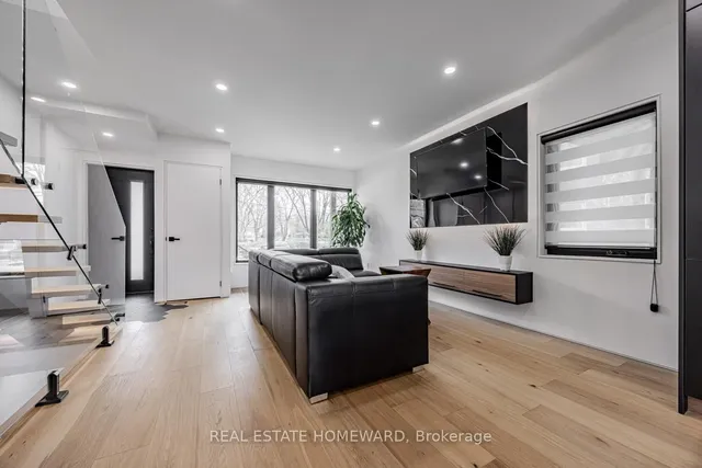 Additional image 4 of 10 Juliana Crt