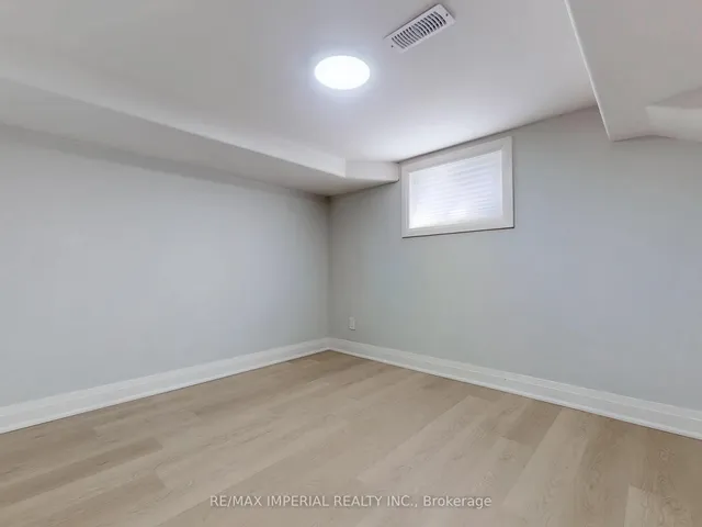 Additional image 34 of 9 Lesmount Ave