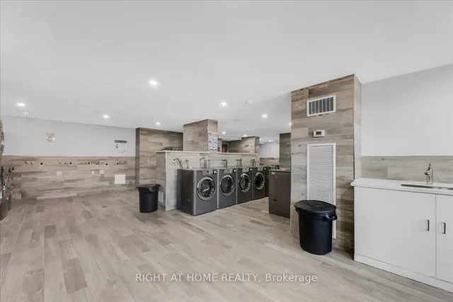 Additional image 37 of 4 Lisa St Unit 412