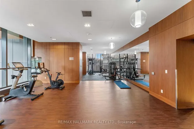 Additional image 18 of 17 Bathurst St Unit 2201