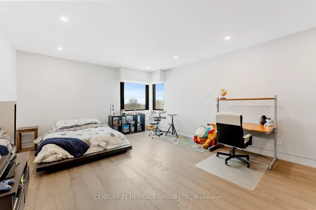 Additional image 18 of 29 Peru Rd