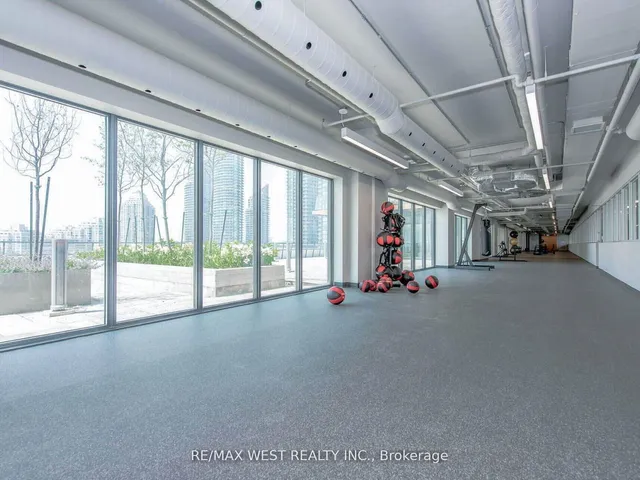 Additional image 26 of 30 Shore Breeze Dr Unit 923