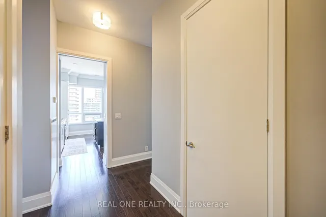 Additional image 4 of 21 Clairtrell Rd Unit Ph701