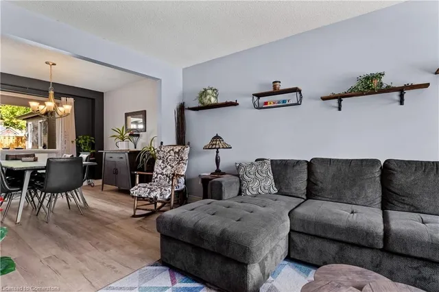 Additional image 6 of 2385 Cotswold Cres