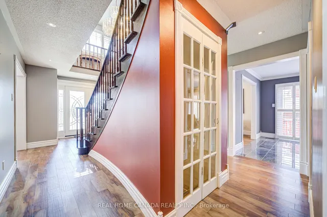 Additional image 14 of 2735 Kingsway Dr