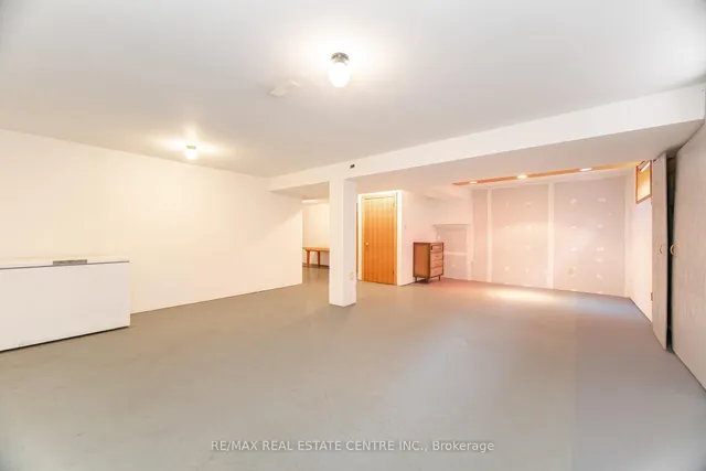 Additional image 32 of 1360 Bough Beeches Blvd