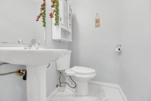 Additional image 33 of 968 Copper Leaf Cres