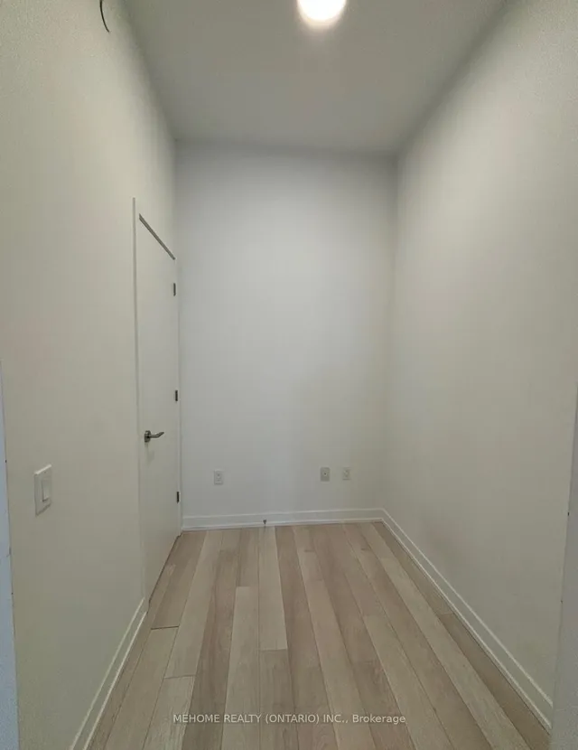 Additional image 12 of 39 Roehampton Ave Unit 2101