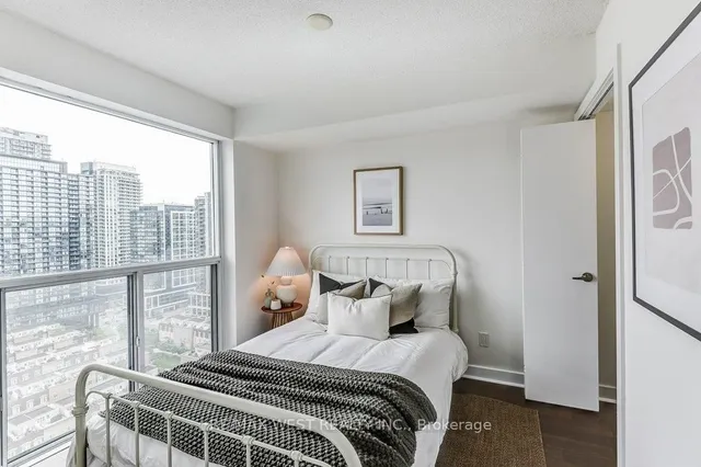 Additional image 22 of 80 Western Battery Rd Unit 2206