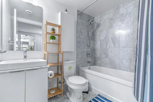 Additional image 21 of 14 york St Unit 6406